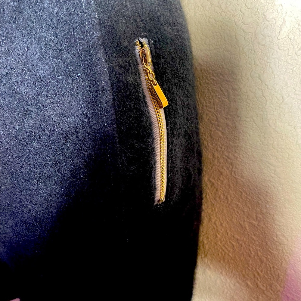 Ladies Sz l 9/10 50s wooll shorts